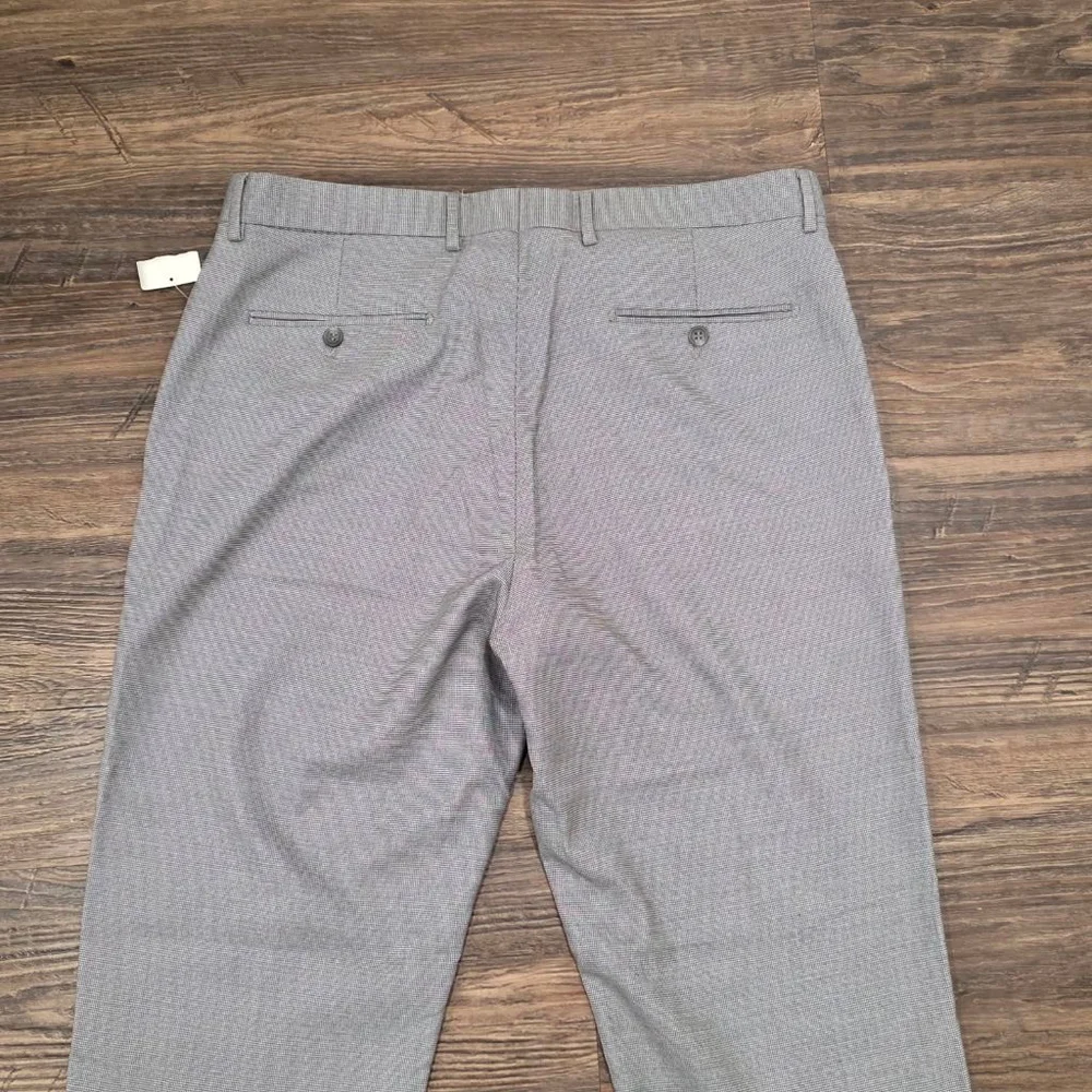 ZNT18 Dress Pants Gray Slim Fit Stretch Flat Front Mens 37 Modern NWOT